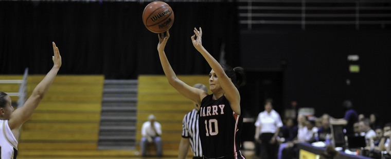 Women's Basketball Weathers Hurricanes For Win In First Game