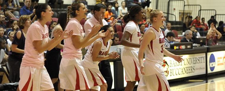 Women's Basketball Hosts Eckerd on Pink Out Day