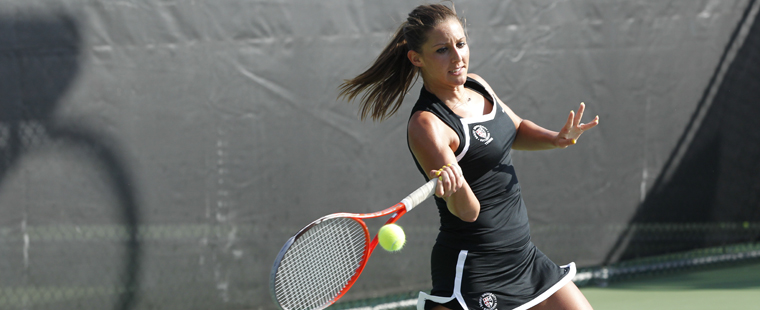 Women's Tennis Sweeps No. 2 Embry-Riddle