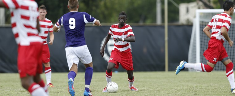 Men's Soccer Chips Past Mocs To Start SSC Play With Win