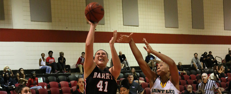Women's Basketball Rallies Past Lions At The Buzzer