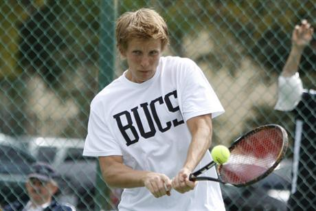 Men's Tennis Beats up on Division I Georgetown